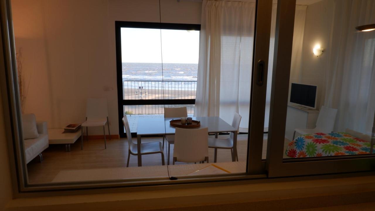 App4Rent Augustus Sea View - Family House - Wifi&Parking - 3 Rooms Lido di Jesolo Exteriör bild