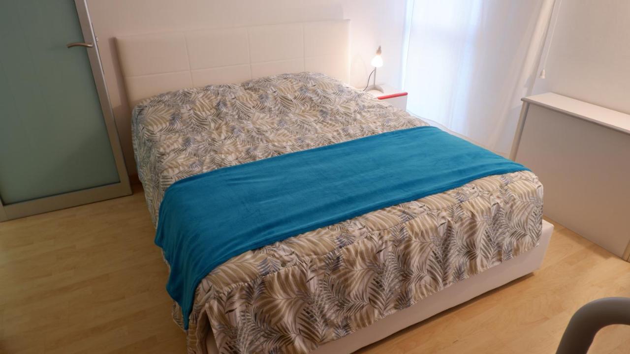 App4Rent Augustus Sea View - Family House - Wifi&Parking - 3 Rooms Lido di Jesolo Exteriör bild